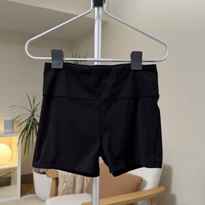 Women’s | Athleta Ultimate 3” High Rise Athletic Shorts, Black | Size Medium